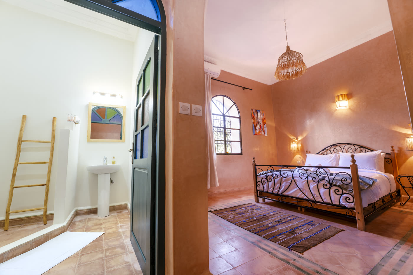 Chambre Zagora - chambre et salle de bain